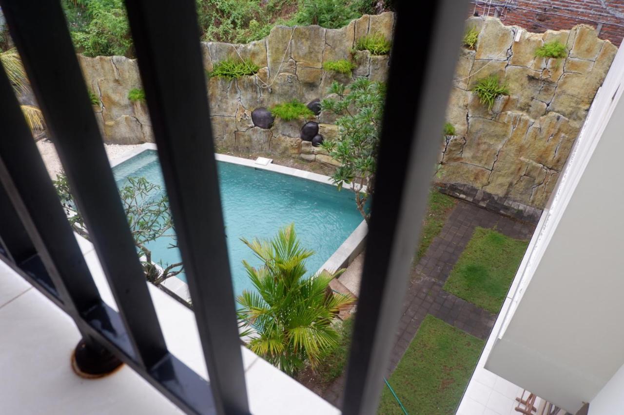 Devata Giri Lägenhet Uluwatu Exteriör bild